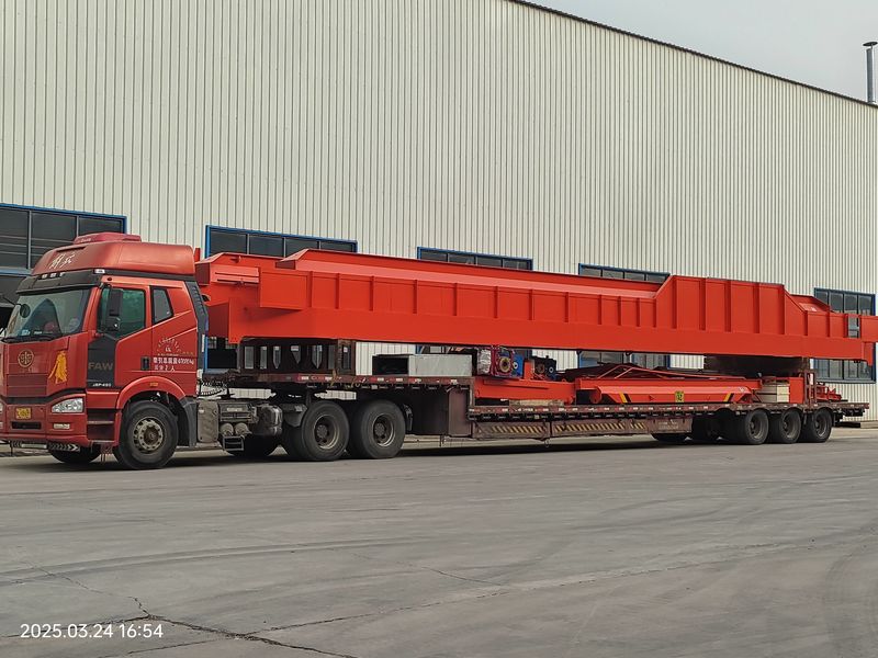通用橋式起重機(jī) QDXX32/5t—19.5m 電動(dòng)單梁橋式起重機(jī) 2臺(tái) LD10t—16.5m 制作完成，發(fā)往河北石家莊交付客戶(hù)使用。